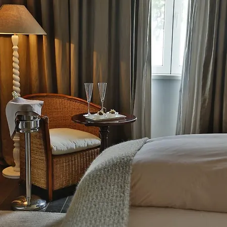 Отель Hvd Boutique Oasis - Private & Free Parking 5*