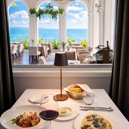 Oasis Boutique Hotel, Riviera Club Hotel 5*