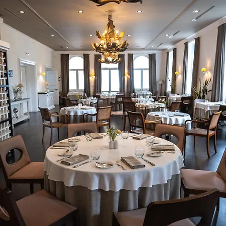 Hvd Boutique Oasis - Private & Free Parking Hotel 5*