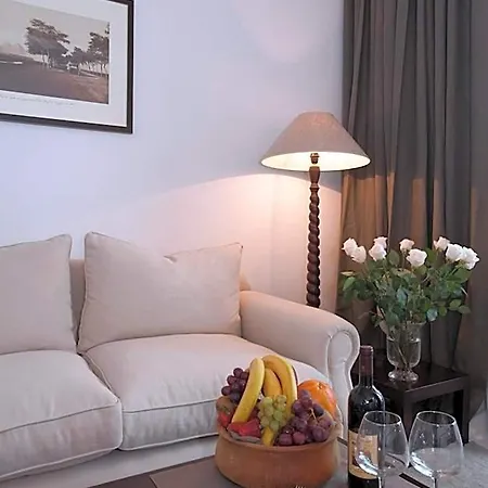 Отель Hvd Boutique Oasis - Private & Free Parking Золотые Пески