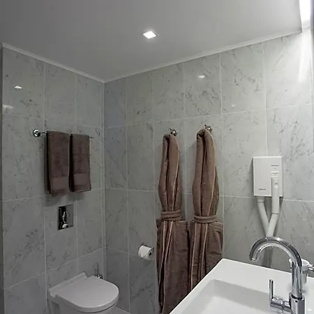 Отель Hvd Boutique Oasis - Private & Free Parking