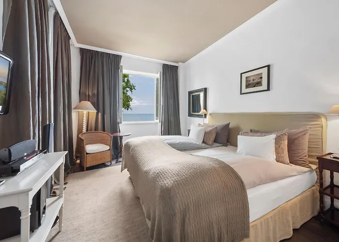 Oasis Boutique Hotel, Riviera Club