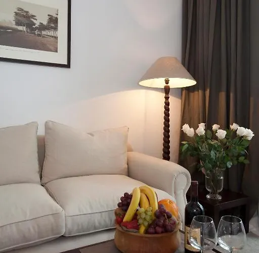 Oasis Boutique Hotel, Riviera Club