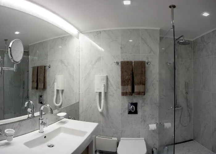 Oasis Boutique Hotel, Riviera Club Hotel 5*